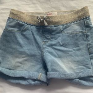 SO girls jean shorts slightly used good quality :)